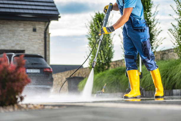 Best Factory Floor Cleaning  in Delavan, WI